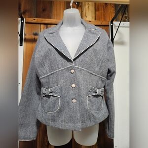 Chic Gray Blazer with Bow Accents